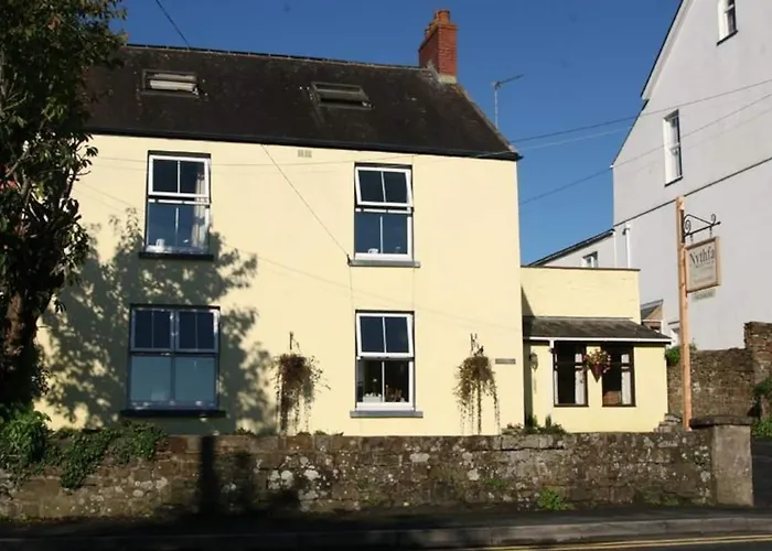 Nythfa Guest House