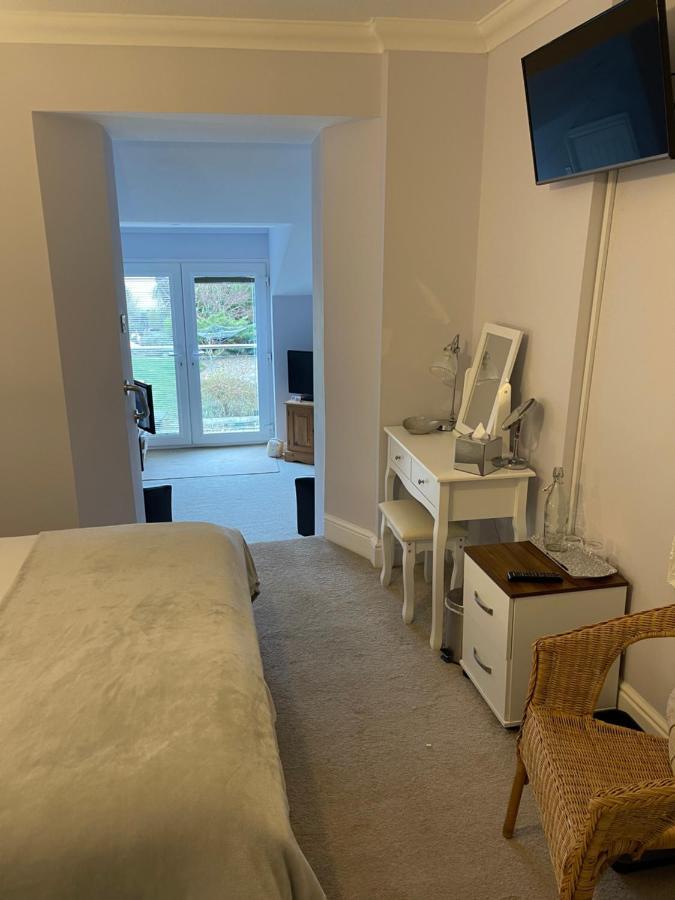 Nythfa Guest house